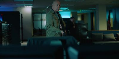 We need to barricade
that door. - Wire Room