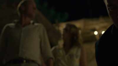 We need to call the police. - The Night Manager