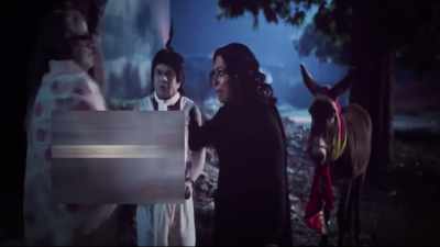 We need to confirm whether Reet
is alive or Ruhaan is simply lying. - Bhool Bhulaiyaa 2