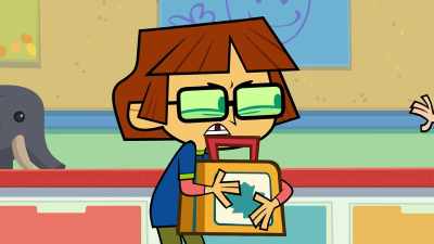 We need to destroy this alien
before it destroys us! - Total DramaRama