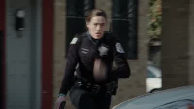 We need emergency assistance. - Chicago P.D.