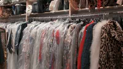 We need to get one of these racks out,
because we can't move around. - Get Organized with The Home Edit