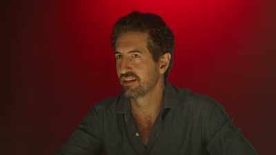 -: We need to get him out of the performance zone - Inside the Mind of a Con Artist