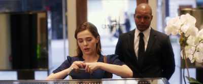 We need to get the ring off.
This happens all the time. - Set It Up