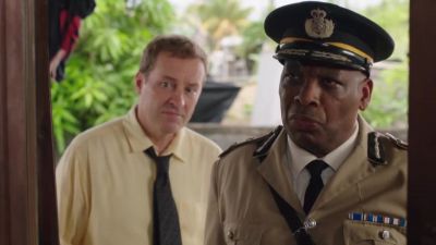 We need to have a little chat. - Death in Paradise