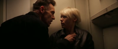 We need to involve
the other passengers. - 97 Minutes