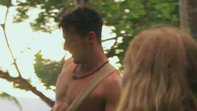 - We need to let it dry a little.
- Yeah, it's a little wet. - Naked and Afraid of Love
