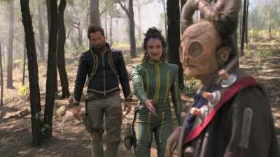 -We need to move.
-I'm Amae, by the way. - Vagrant Queen