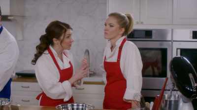 We need something that's gonna
be like completely different. - Christmas Cupcakes