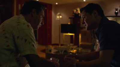 We need to talk about your security. - Narcos