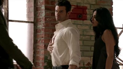 We need to talk. - The Originals