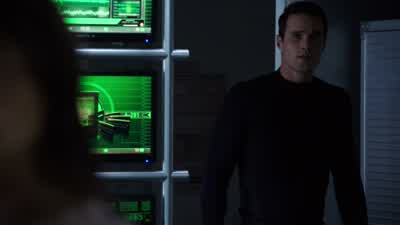 We need to re-route the plane. - Marvel's Agents of S.H.I.E.L.D.