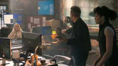 We need TOU and Bomb Disposal - NCIS: Sydney