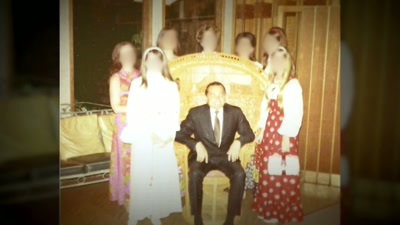 - We never talked about it.
- [dramatic music plays] - Shiny Happy People: Duggar Family Secrets