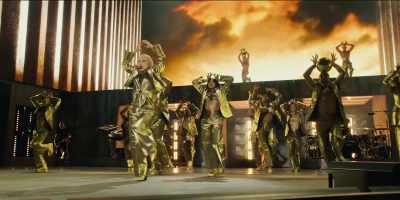 ♪ We only have the weekend ♪ - Gaga Chromatica Ball