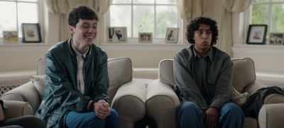 - We only hung out with him at school.
- That's a shame. - Red Rose