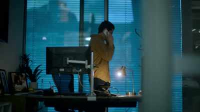We only talked for
three or four minutes, - The Ashley Madison Affair