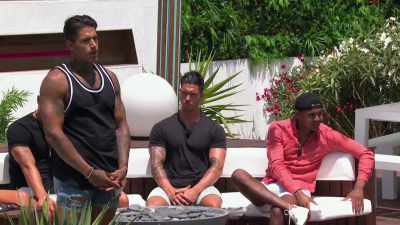We really get along.
There's no pressure - Love Island