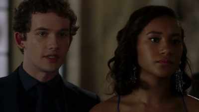 We really need Jeremy to confess
to killing Nolan tonight - Pretty Little Liars: The Perfectionists