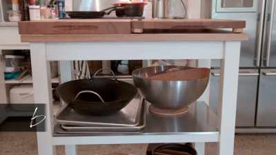 We really wanted to take advantage
of the island, - Get Organized with The Home Edit