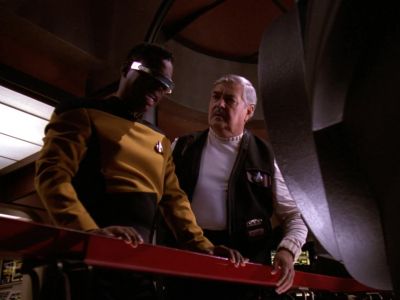 We recomposite the crystals - Star Trek: The Next Generation