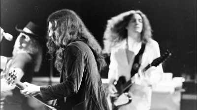 - We were right in the middle
of a tour, - If I Leave Here Tomorrow: A Film About Lynyrd Skynyrd