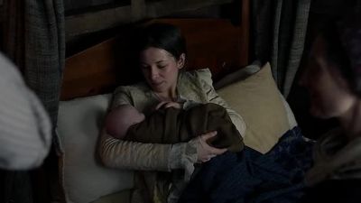 We say she looks like her papa. - Outlander