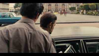 We seem to have a problem, boss. - Narcos: Mexico