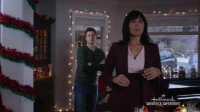 We should focus on
your Christmas cheer, - Christmas in the Air