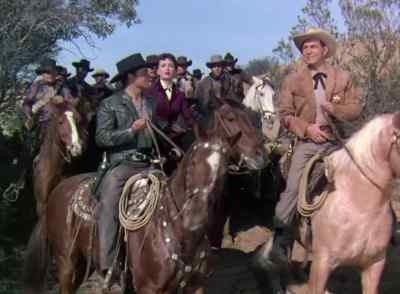 We should have caught up
with Dusty by now. - The Duel at Silver Creek