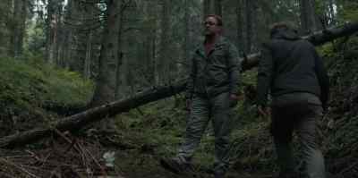 - We should say something.
- We need to go. - The Ritual