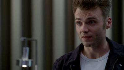 - We should speak to Christopher again.
- It's not a good idea, Liv. - Fringe