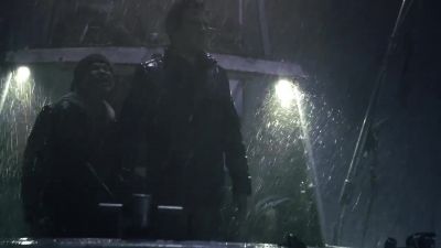WE SHOULD TURN AROUND!
IT'S NOT SAFE. - Arrow