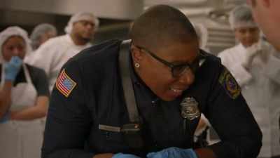 We should wrap around her, - 9-1-1