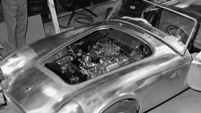 We started putting
whatever carburetor, manifold on it, - Shelby American