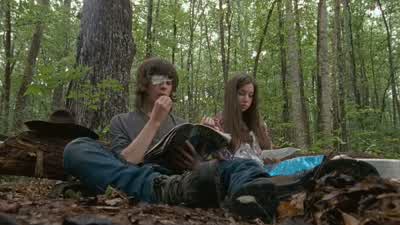 We still got a trail. - The Walking Dead