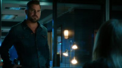 We still haven't found Hayes. - CSI: Crime Scene Investigation