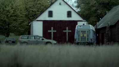We were talking
about social tourists - Wallander