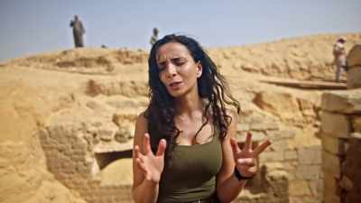 We think it was a massive tomb,
and slowly, - Tutankhamun: Secrets of the Tomb