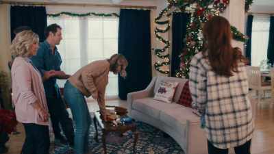 We thought while they
were hanging the stockings - A Maple Valley Christmas