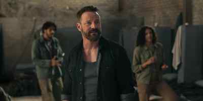 We had to
all come in here piecemeal, - Sniper: The Last Stand