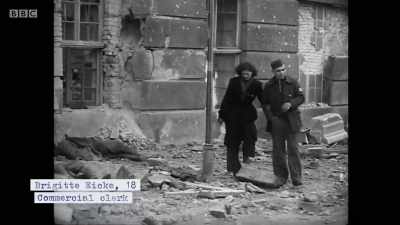 We took off and walked to Heike's. - Berlin 1945