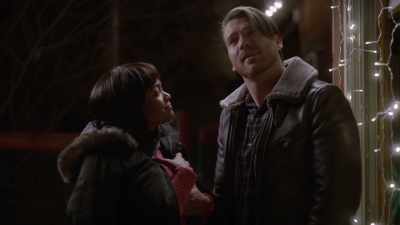 We, uh, gonna stay out here
all night? - The Holiday Proposal Plan