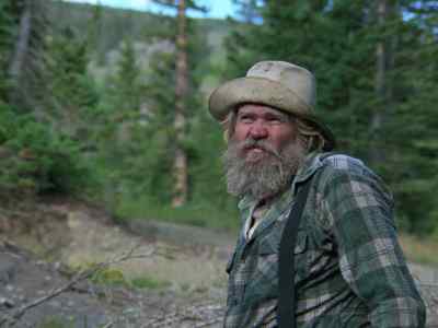 We,ve been looking for minerals. - Mountain Family Robinson
