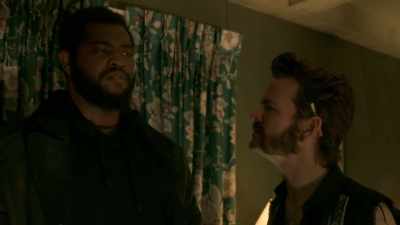 - We wait for another chance, isn't it?
- Isn't it, isn't it, isn't it... - Tin Star