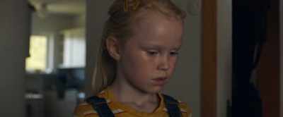 - We were walking, and she fell.
- On the playground? - The Innocents