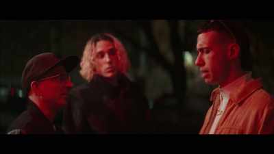 - We wanna be light, Padè.
- It all smells a bit old. - Lovely Boy