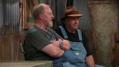 We wanna see what separates - Moonshiners: Master Distiller