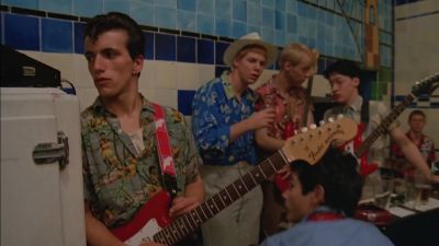 We want a song - Starstruck