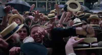 We want Rudy! We want Rudy...! - Valentino